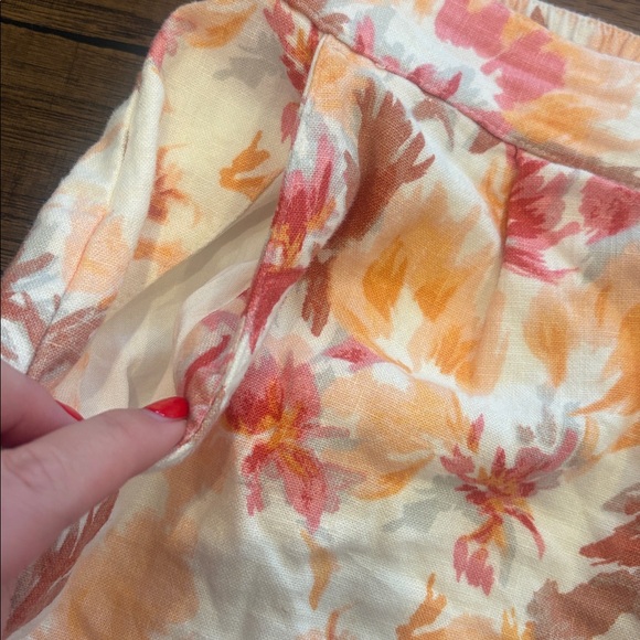 Abercrombie & Fitch Floral Print Women's Linen Shorts - Picture 4 of 7